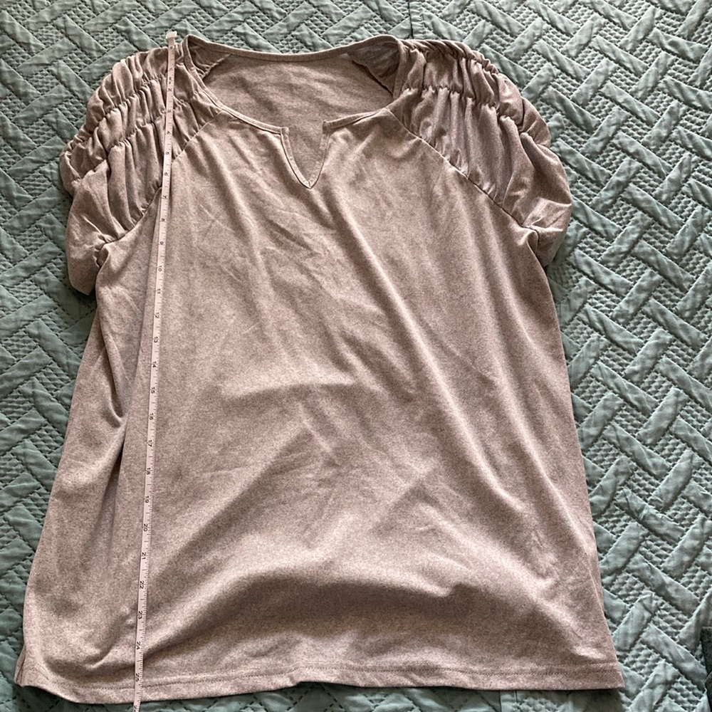 SHEIN short sleeve top